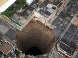 10 Unbelievable Holes On Earth That Will Leave You Shocked