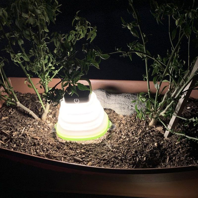 Solar Foldable Camping Light_0014_Layer 1.jpg