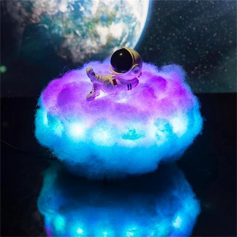 Colorful Cloud Astronaut Lamp3.jpg