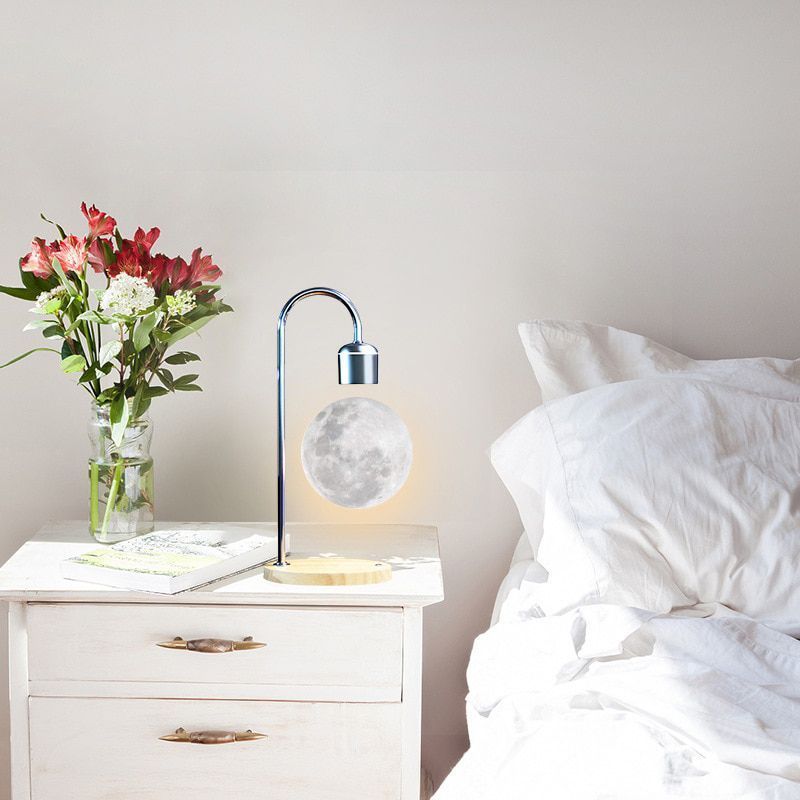 Levitating Moon charging lamp4.jpg